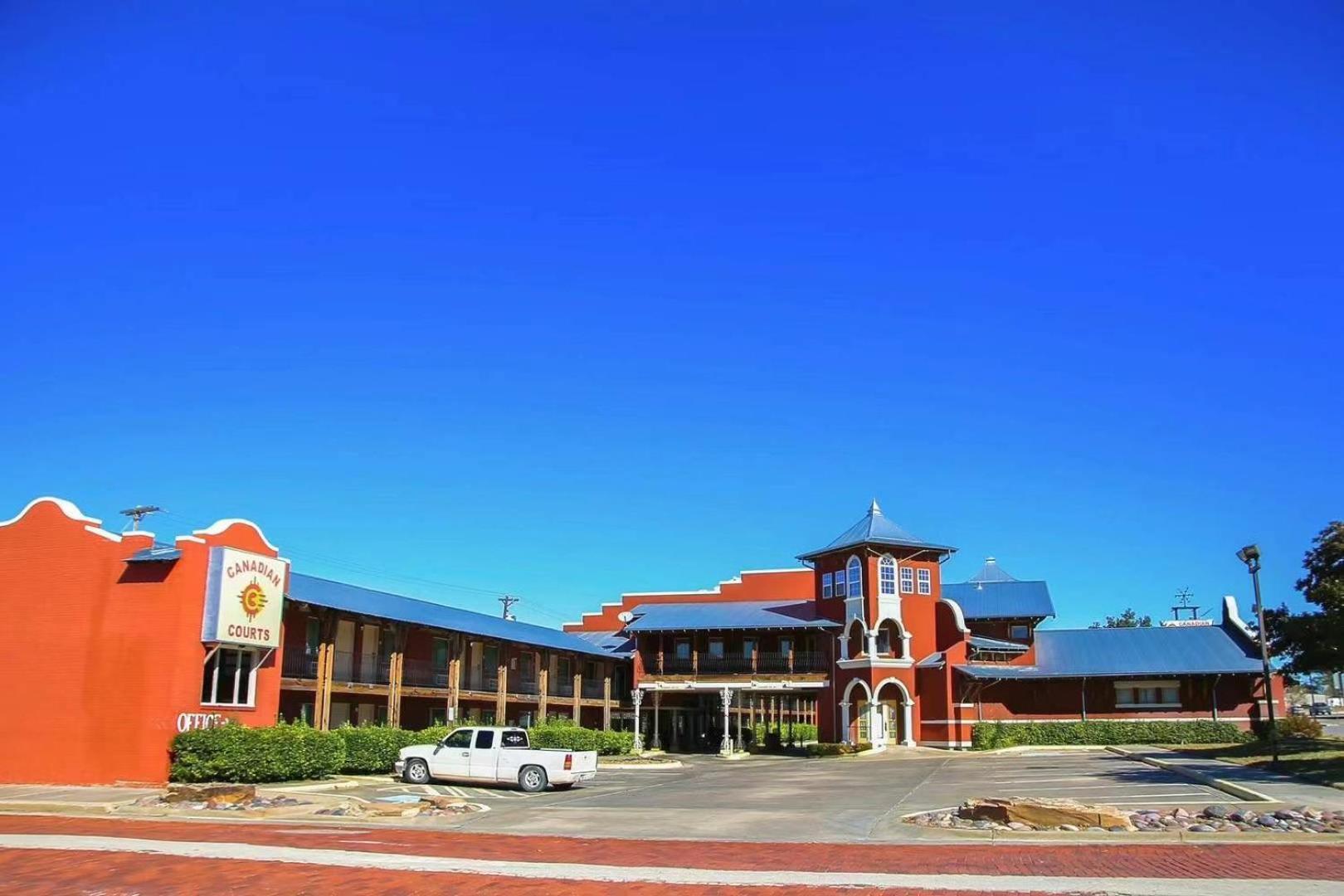 Bo Hotel Canadian Courts Esterno foto